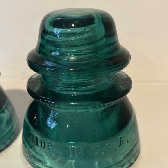 Vintage Hemingray Glass Insulators Made In USA - Picture 2 of 6